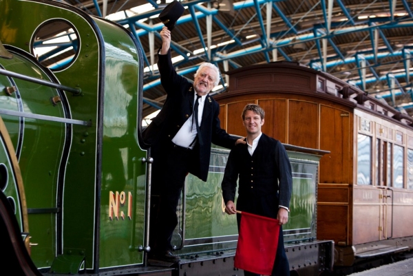 Photo Flash: The London Theatre's THE RAILWAY CHILDREN Image