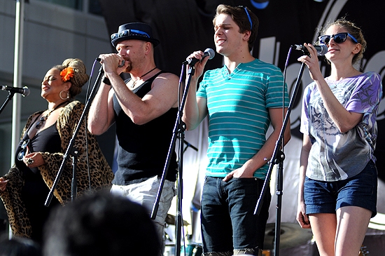 Photo Coverage: ROCK OF AGES Kicks Off Summer at Hard Rock for 'Taste of Times Square' Image