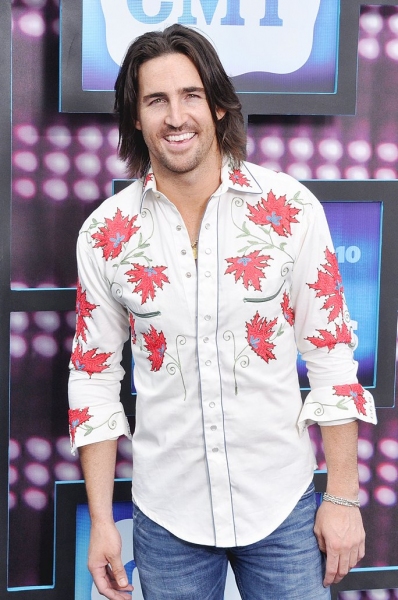 Photo Coverage: CMT Awards Red Carpet Arrivals! Image