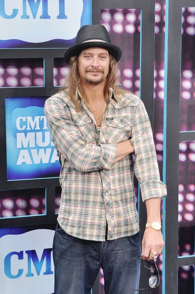 Photo Coverage: CMT Awards Red Carpet Arrivals! Image