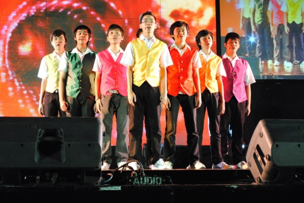 Photo Coverage:  Northwind Singers Wins GLEE Sing Off In The Philippines 