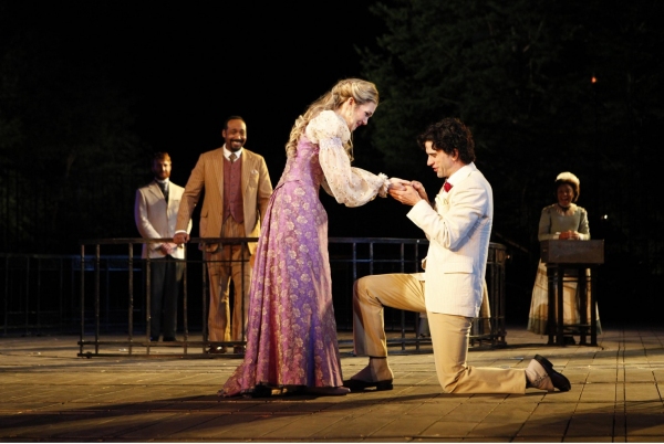 Lily Rabe and Hamish Linklater Photo