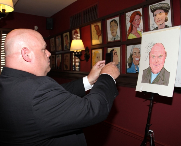 Photo Coverage: Kevin Chamberlin Caricature Unveiled at Sardi's Image