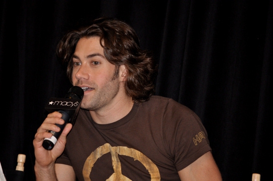 Photo Coverage: Macy's 'Sing For Your Tony Tickets' Finals Image