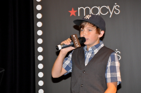Photo Coverage: Macy's 'Sing For Your Tony Tickets' Finals Image