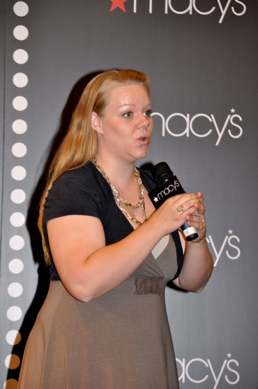 Photo Coverage: Macy's 'Sing For Your Tony Tickets' Finals Image