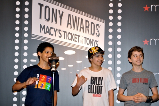 Photo Coverage: Macy's 'Sing For Your Tony Tickets' Finals Image