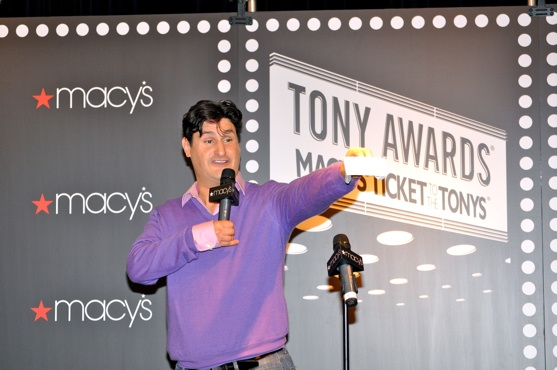 Photo Coverage: Macy's 'Sing For Your Tony Tickets' Finals Image