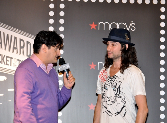 Photo Coverage: Macy's 'Sing For Your Tony Tickets' Finals Image