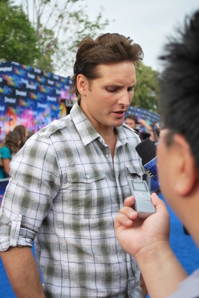 Photo Coverage: On the 'Blue Carpet' for Disney's WORLD OF COLOR Image