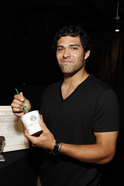 Photo Flash: TONY Awards Stars Shop Gift Lounge for Fun & Charity Image