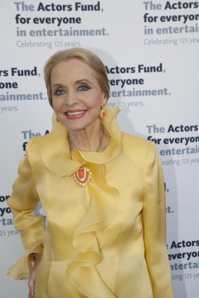 Photo Coverage: Bening Honors Stokes Mitchell at Actor's Fund Tonys Benefit Image