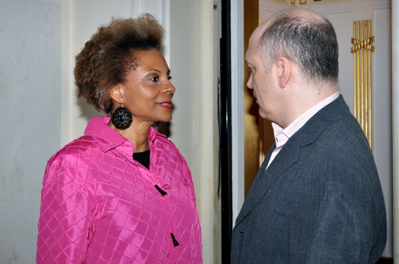 Leslie Uggams and Charles Busch Photo