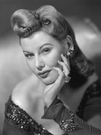 Evelyn Carmel Photo