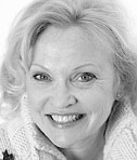 Sandra Dickinson Photo
