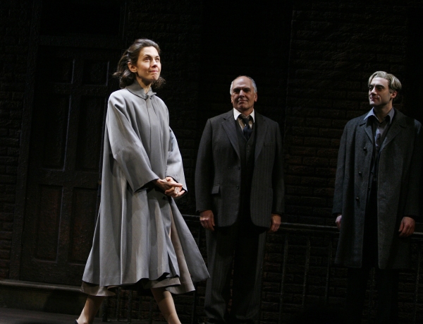 Photo Coverage: A VIEW FROM THE BRIDGE - Opening Night Curtain Call Image