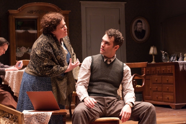Photo Flash: Northlight Theatre Presents AWAKE AND SING Image