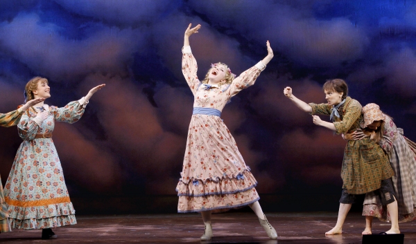 Photo Flash: LITTLE HOUSE ON THE PRAIRIE Starring Melissa Gilbert Opens January 27 at The Canon Theatre Image