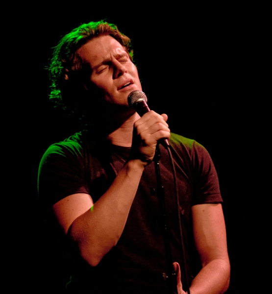 Photo Flash: Jonathan Groff Plays Joe's Pub! Image