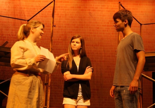 Photo Flash: Un-Common Theatre Co Presents ROMEO AND JULIET Image
