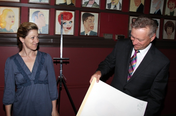 Photo Coverage: Edie Falco Receives Sardi's Caricature Image