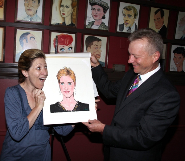 Photo Coverage: Edie Falco Receives Sardi's Caricature Image