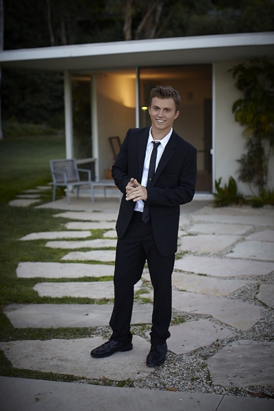 Photo Flash: Introducing FOOTLOOSE's Kenny Wormald Image