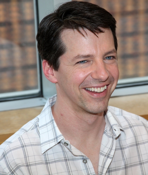 Photo Coverage: PROMISES, PROMISES Celebrates Cast Album Release at Barnes & Noble Image