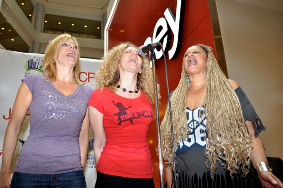 Photo Coverage: JCPenney and the Cast of Rock of Ages Kick Off Broadway in Bryant Bark! 