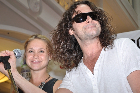 Photo Coverage: JCPenney and the Cast of Rock of Ages Kick Off Broadway in Bryant Bark! 