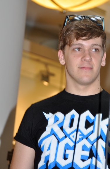 Photo Coverage: JCPenney and the Cast of Rock of Ages Kick Off Broadway in Bryant Bark! Image