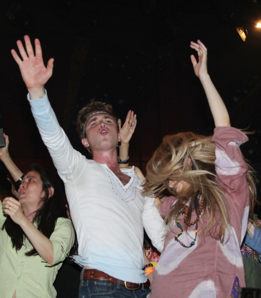 Photo Coverage: HAIR Closes on Broadway Image