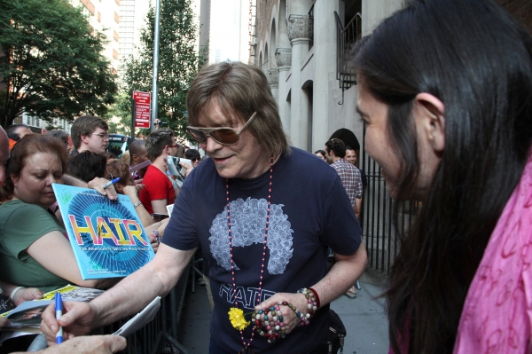 Photo Coverage: HAIR's Closing Stage Door! Image