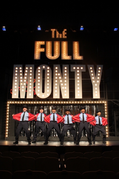 Photo Flash: THE FULL MONTY Singapore Image