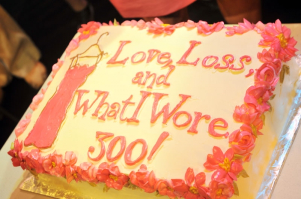 Photo Flash: LOVE, LOSS, AND WHAT I WORE Celebrates 300 Performances Image