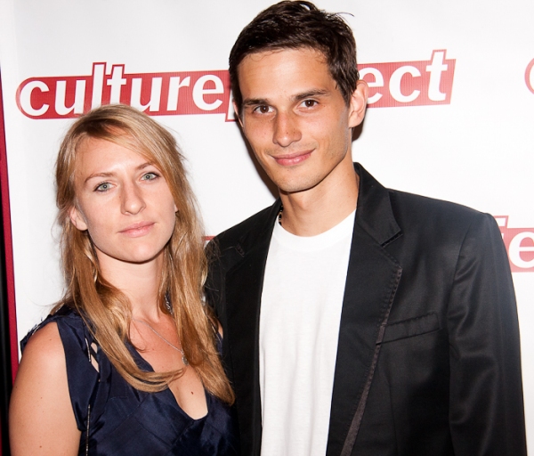 Mickey Sumner and guest Photo