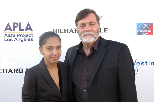 Photo Coverage: APLA Raises $235K with Art Auction Image