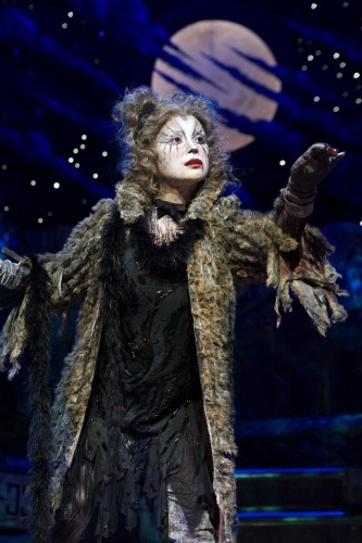 Photo Flash: Lea Salonga as Grizabella Image