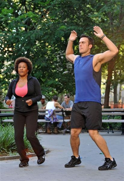 Photos: Cheyenne Jackson Begins Shooting for 'Curb Your Enthusiasm' Image