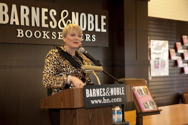 Photo Flash: Alison Arngrim At Barnes And Noble Image