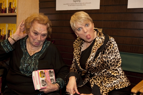 Photo Flash: Alison Arngrim At Barnes And Noble Image