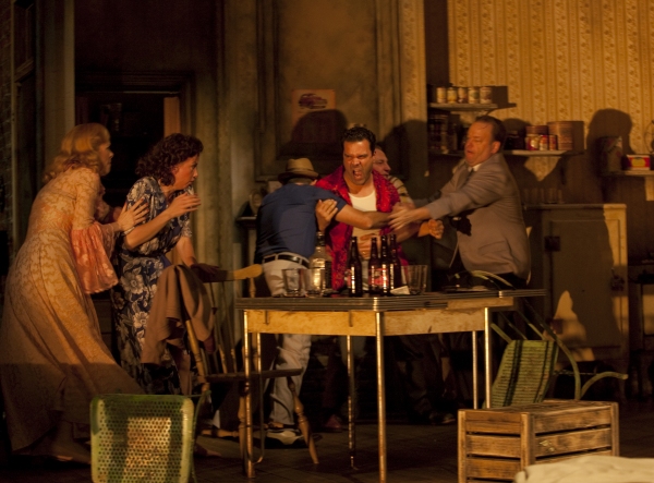Photo Flash: Guthrie Theater Presents A STREETCAR NAMED DESIRE Image