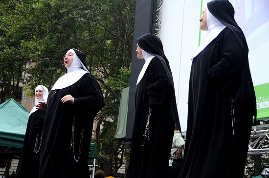 Photo Coverage: PROMISES, HEIGHTS et al. Play Broadway in Bryant Park, 7/8 Image