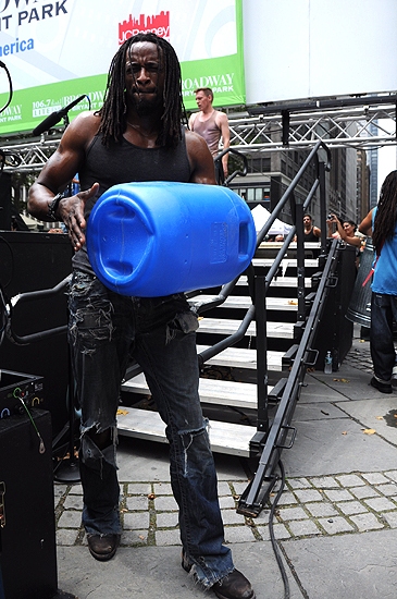 Photo Coverage: PROMISES, HEIGHTS et al. Play Broadway in Bryant Park, 7/8 Image