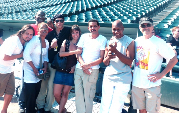 Members from Cuba's Teatro Buendia and Latino Theater Festival Curator and Cuban nati Photo