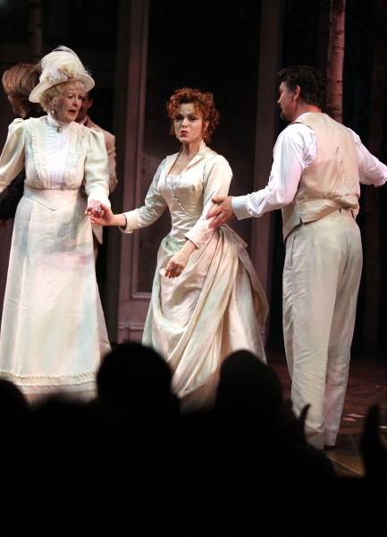 Elaine Stritch and Bernadette Peters Photo