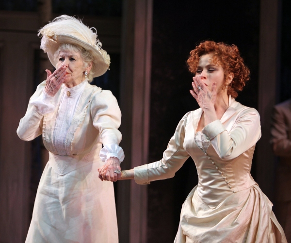 Elaine Stritch and Bernadette Peters Photo