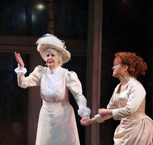 Elaine Stritch and Bernadette Peters Photo