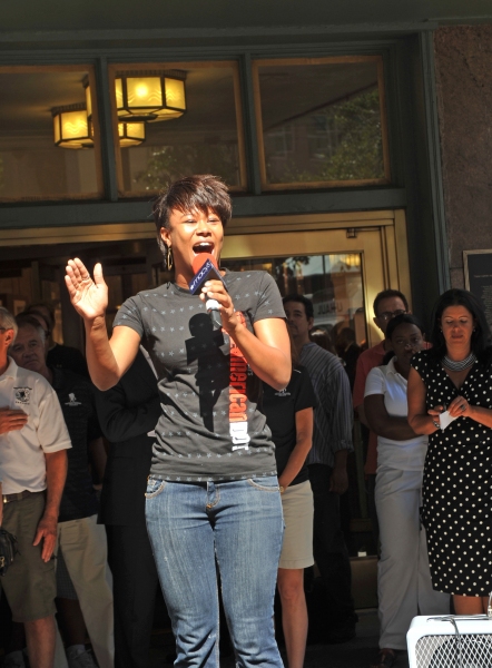Photo Flash: AMERICAN IDIOT'S Christina Sajous Sings At Macy's Herald Square Image
