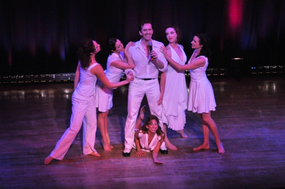 Photo Coverage: All Singin,' All Dancin' at The Town Hall Image